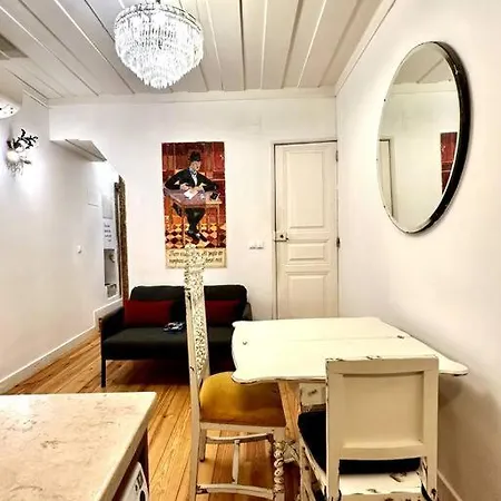 Kitsch Corner Paradise I Apartment Lisbon
