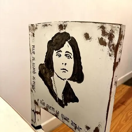 Kitsch Corner Paradise I