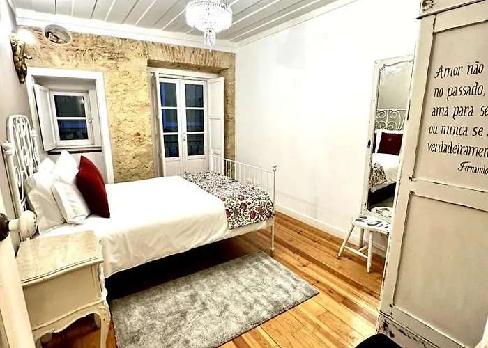 Kitsch Corner Paradise I