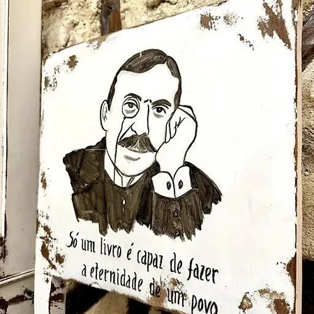 Kitsch Corner Paradise I Lisbona